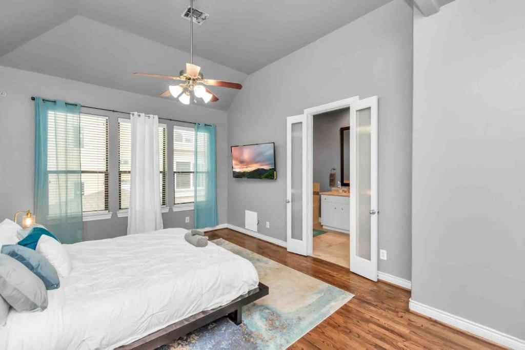 Holiday home Prolific 3story W Game Room-hottub-near Dt Houston