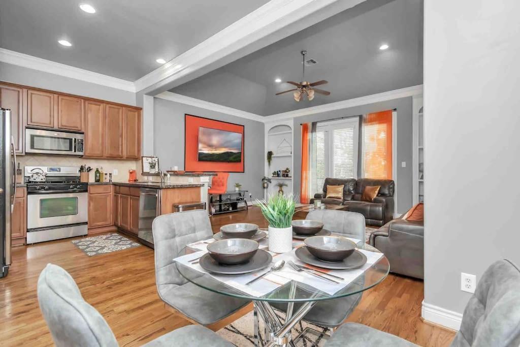 Prolific 3story W Game Room-hottub-near Dt Houston