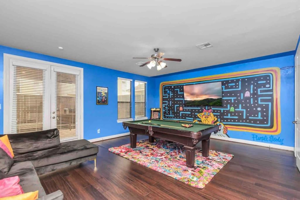 Prolific 3story W Game Room-hottub-near Dt * Houston
