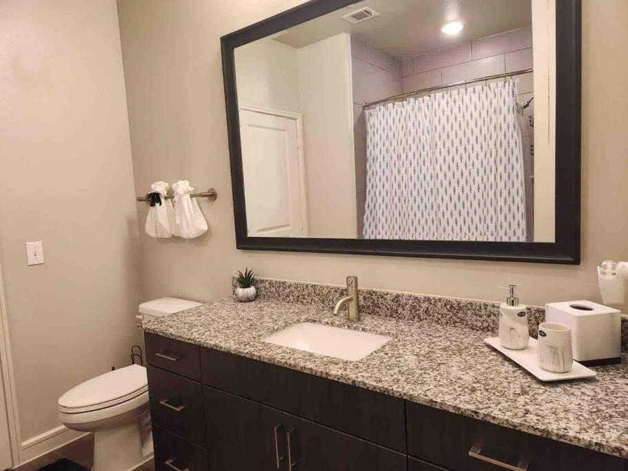 Apartment At Energy Corridor