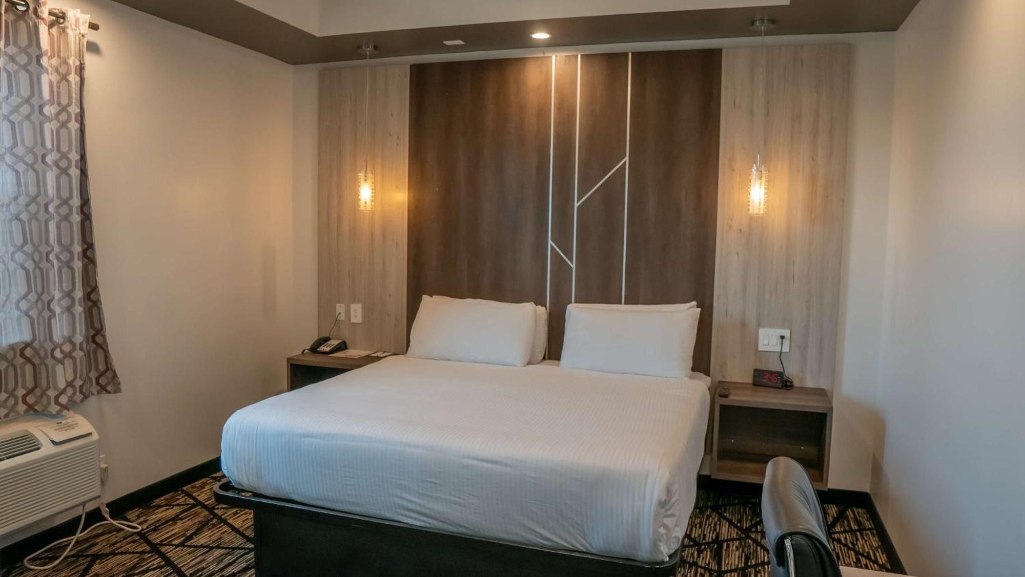Surestay By Western Southeast Houston