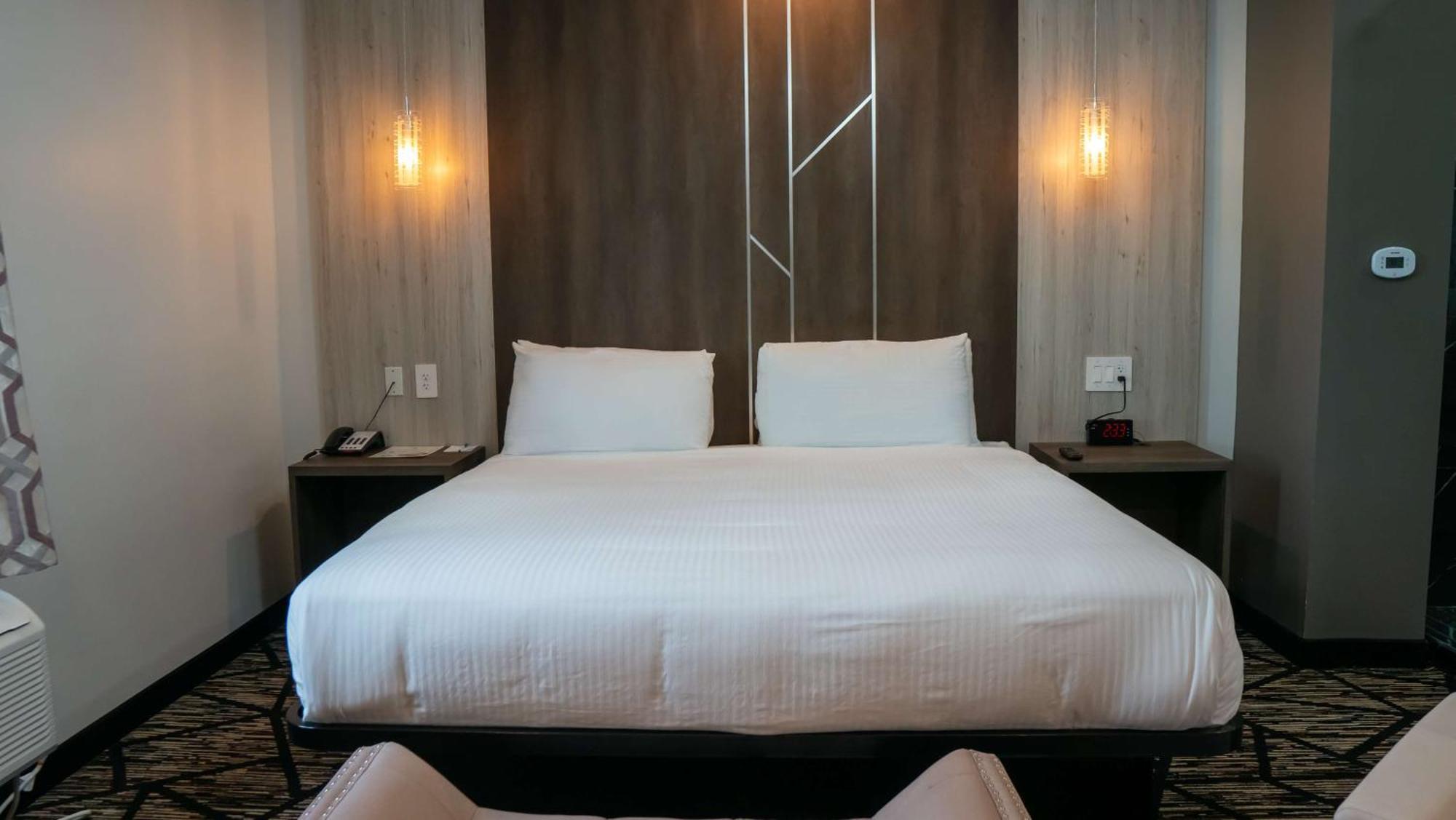 Hotel Surestay By Western Southeast 2*