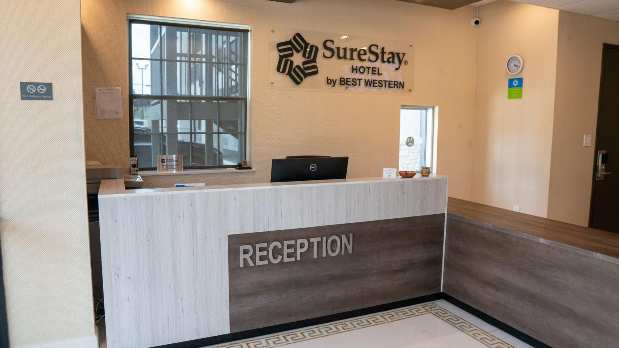 Hotel Surestay By Western Southeast Houston