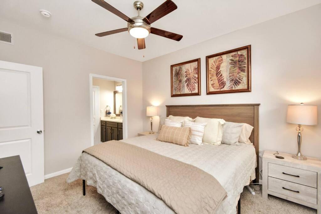 The Natural Mirage Near Rice Village! Apartment