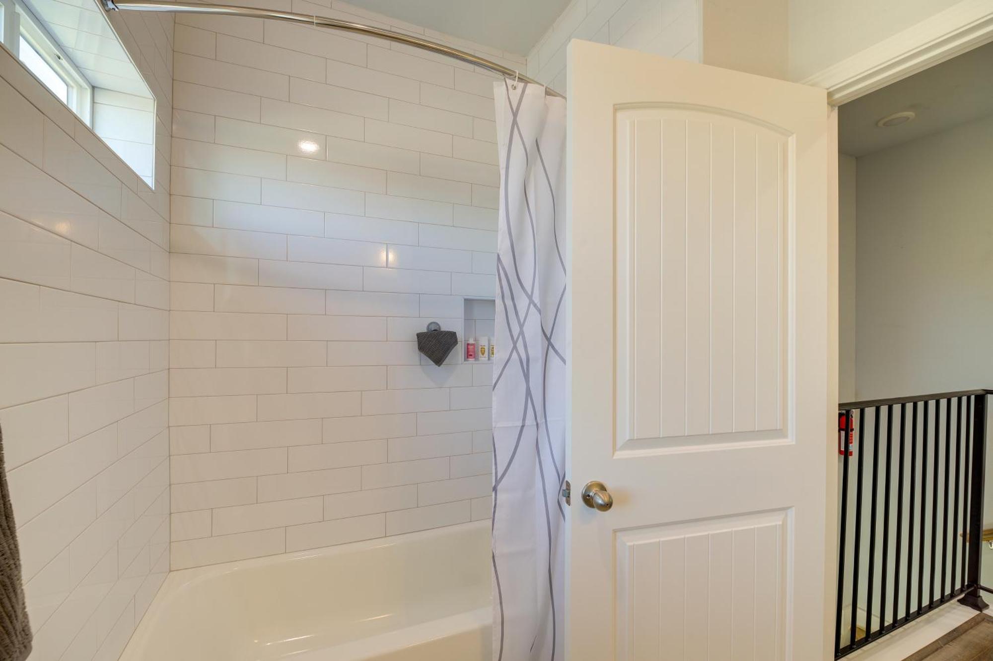 South Townhome With Patio And Gas Grill! Holiday home *