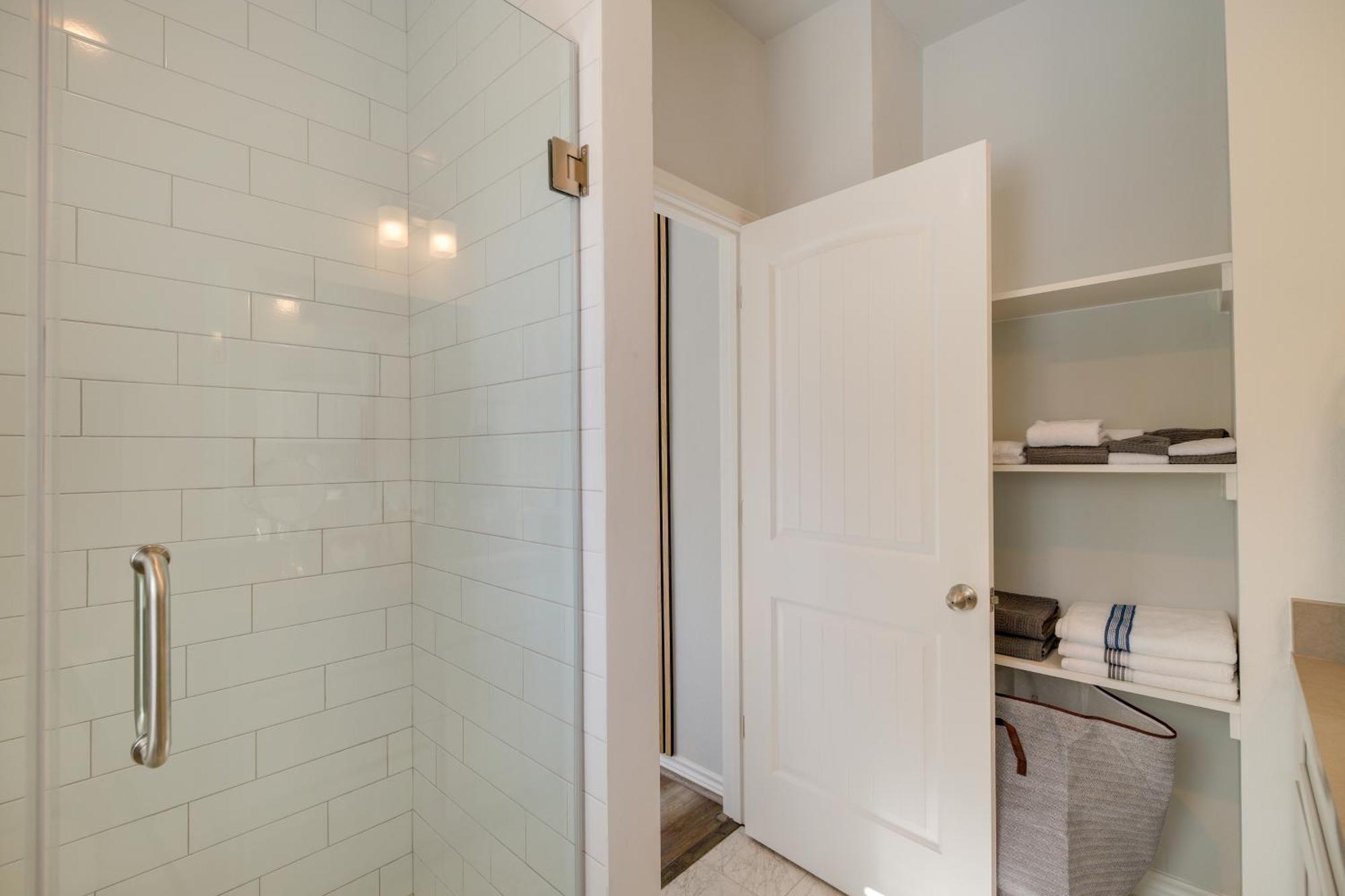 South Townhome With Patio And Gas Grill! * Houston