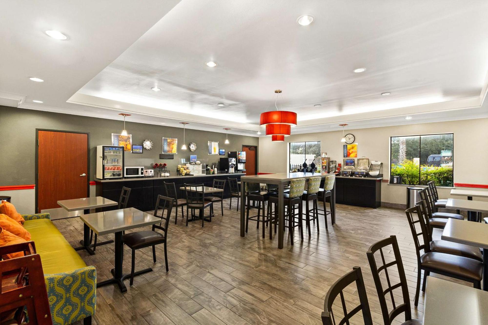 Hotel Best Western Galleria & 3*