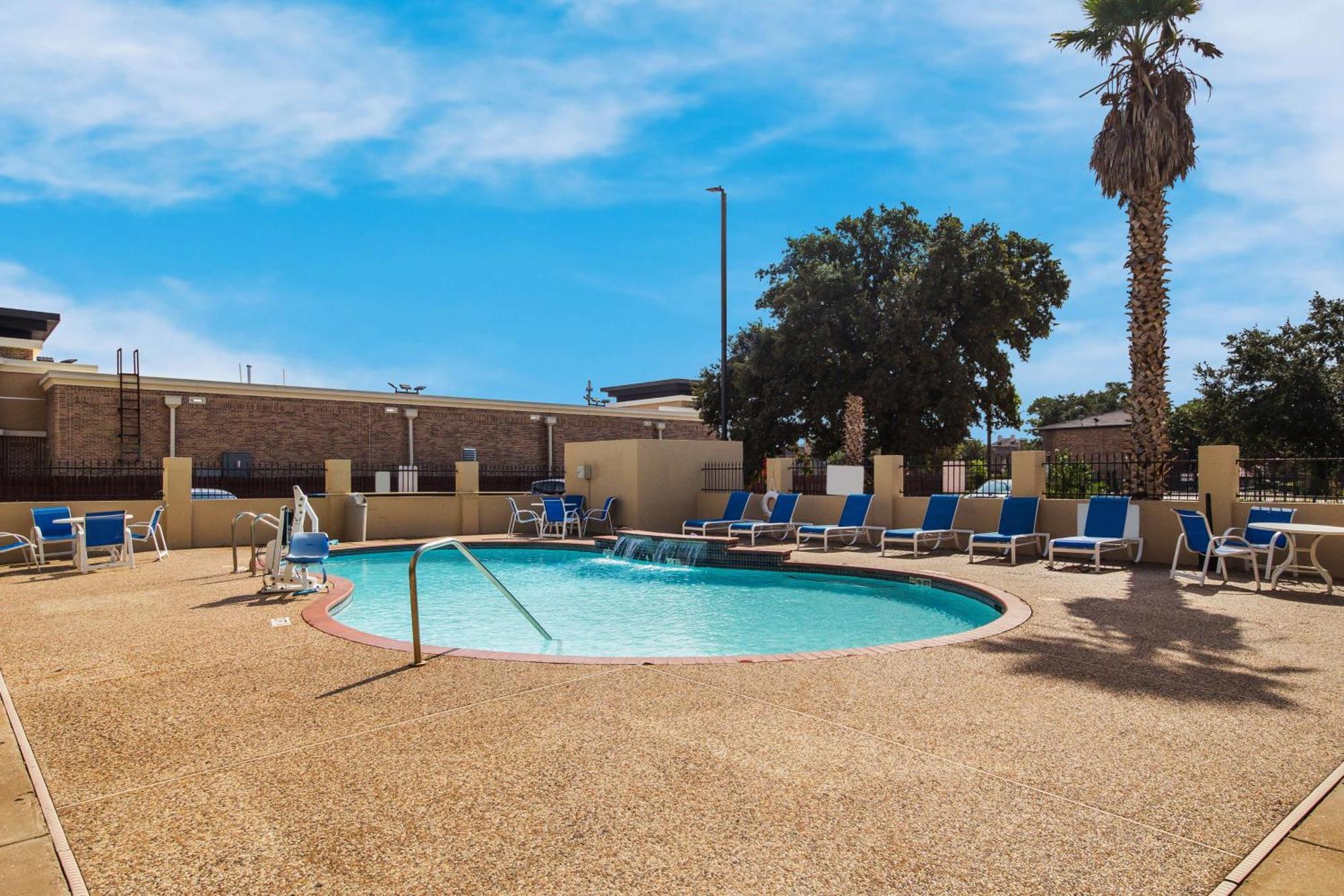 Best Western Galleria & Hotel 3*