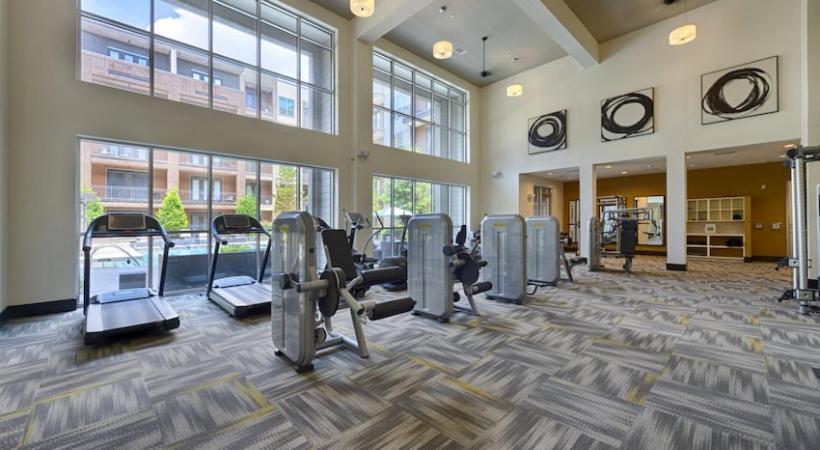 Apartment Downtown Deluxe King With Amenities, Pool And Free Parking Houston