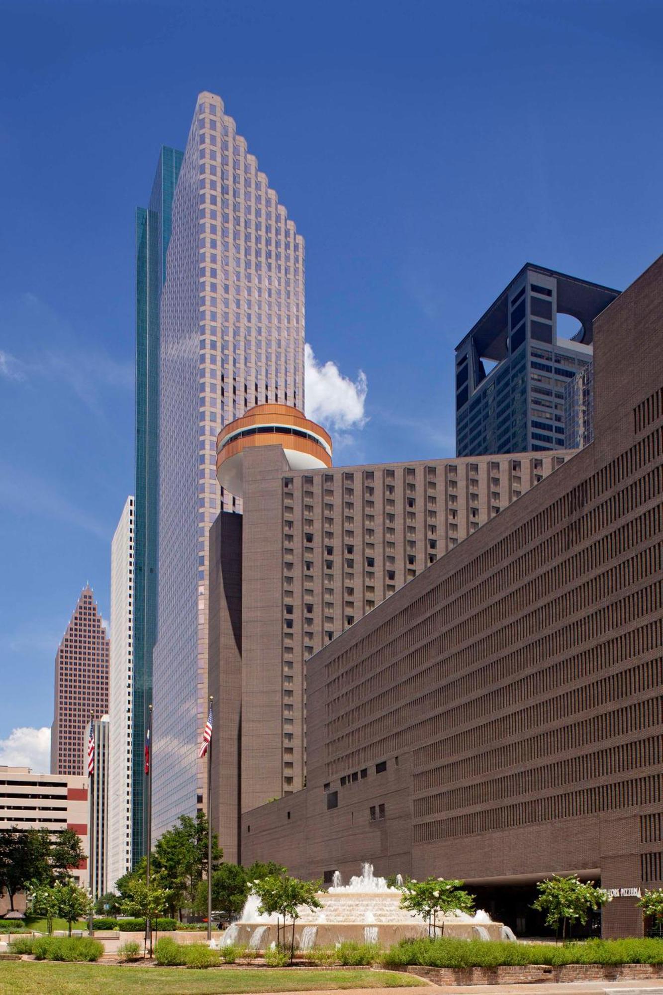 Hotel Hyatt Regency Downtown 4*