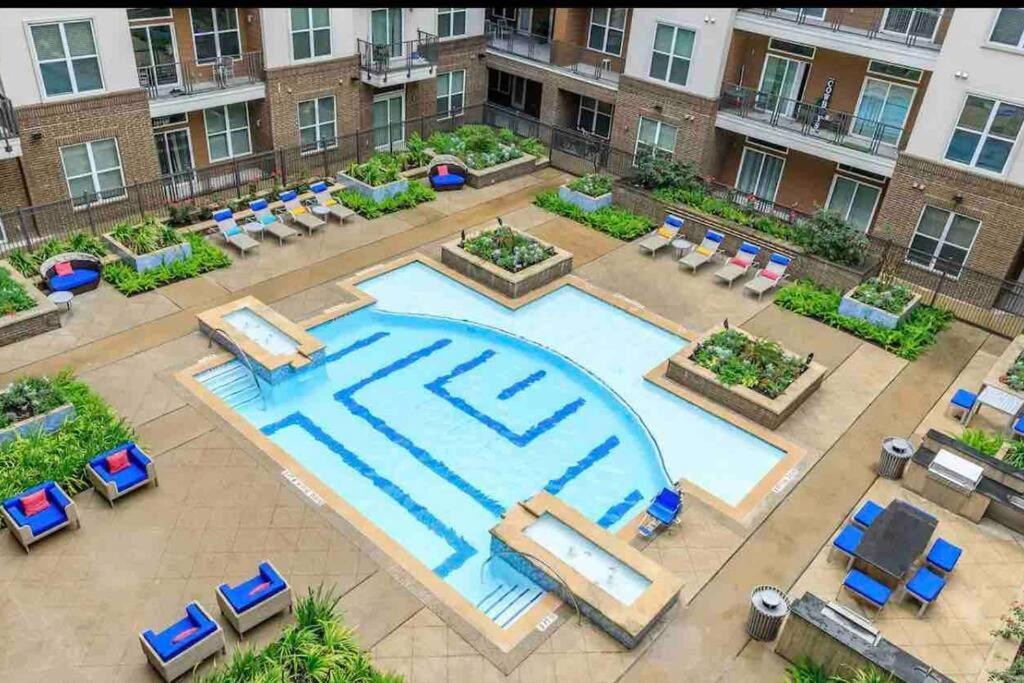 Htown Downtown Oasis