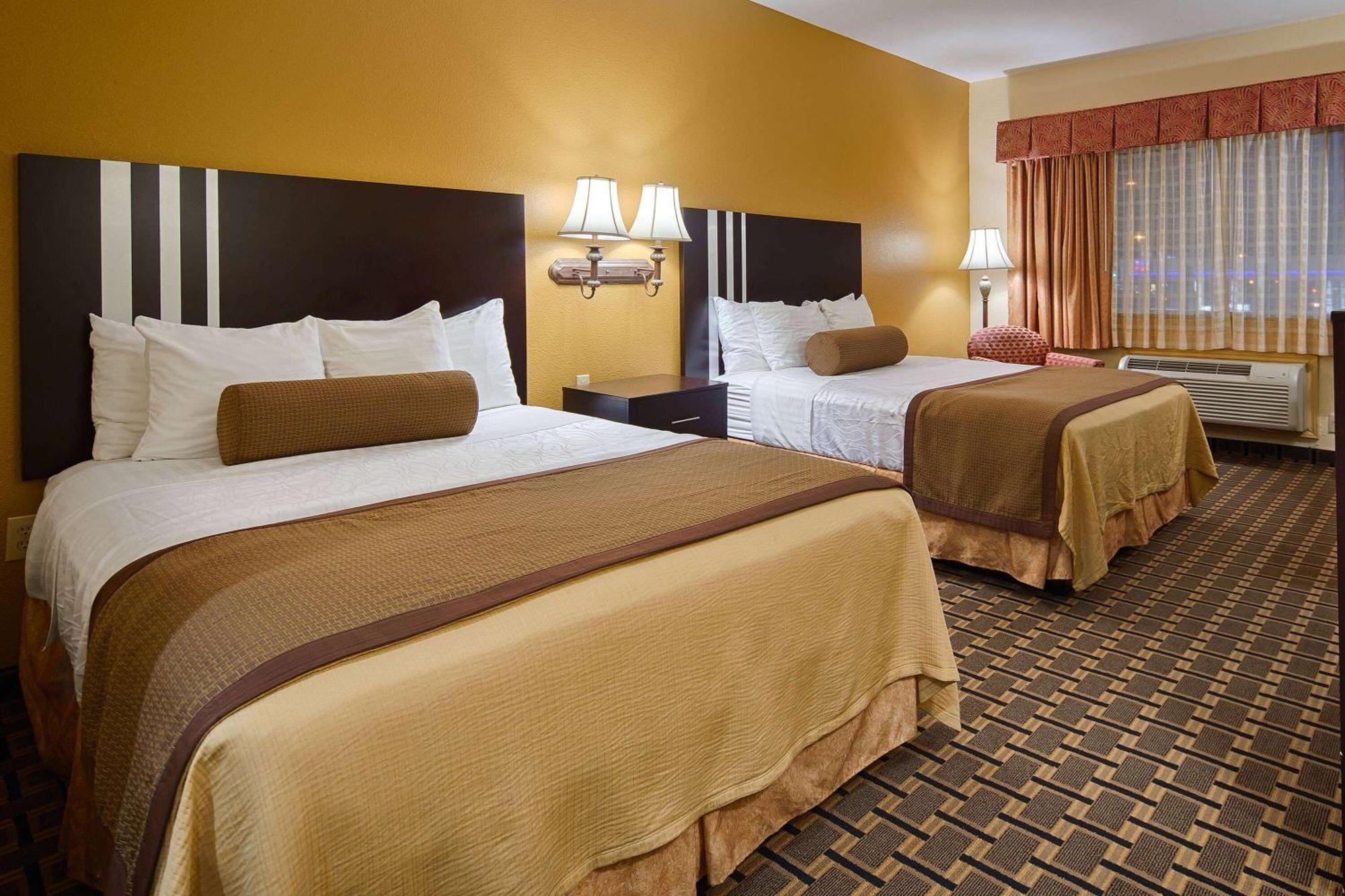 Days & By Wyndham Sam Tollway Hotel Houston