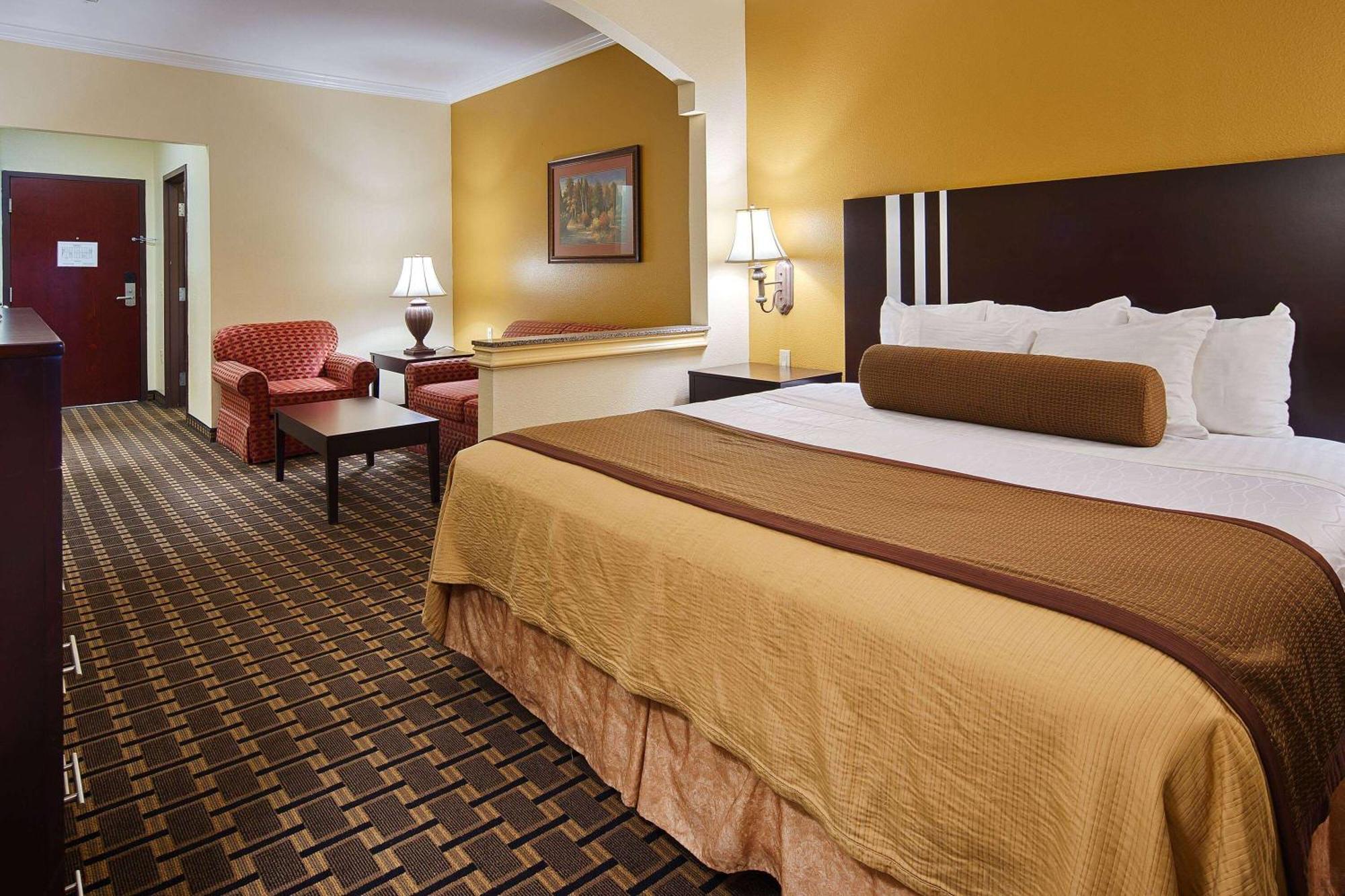 Hotel Days & By Wyndham Sam Tollway