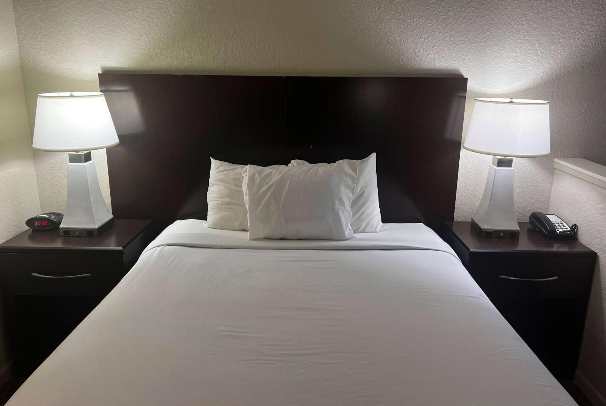 Baymont By Wyndham Houston/westchase Hotel Houston