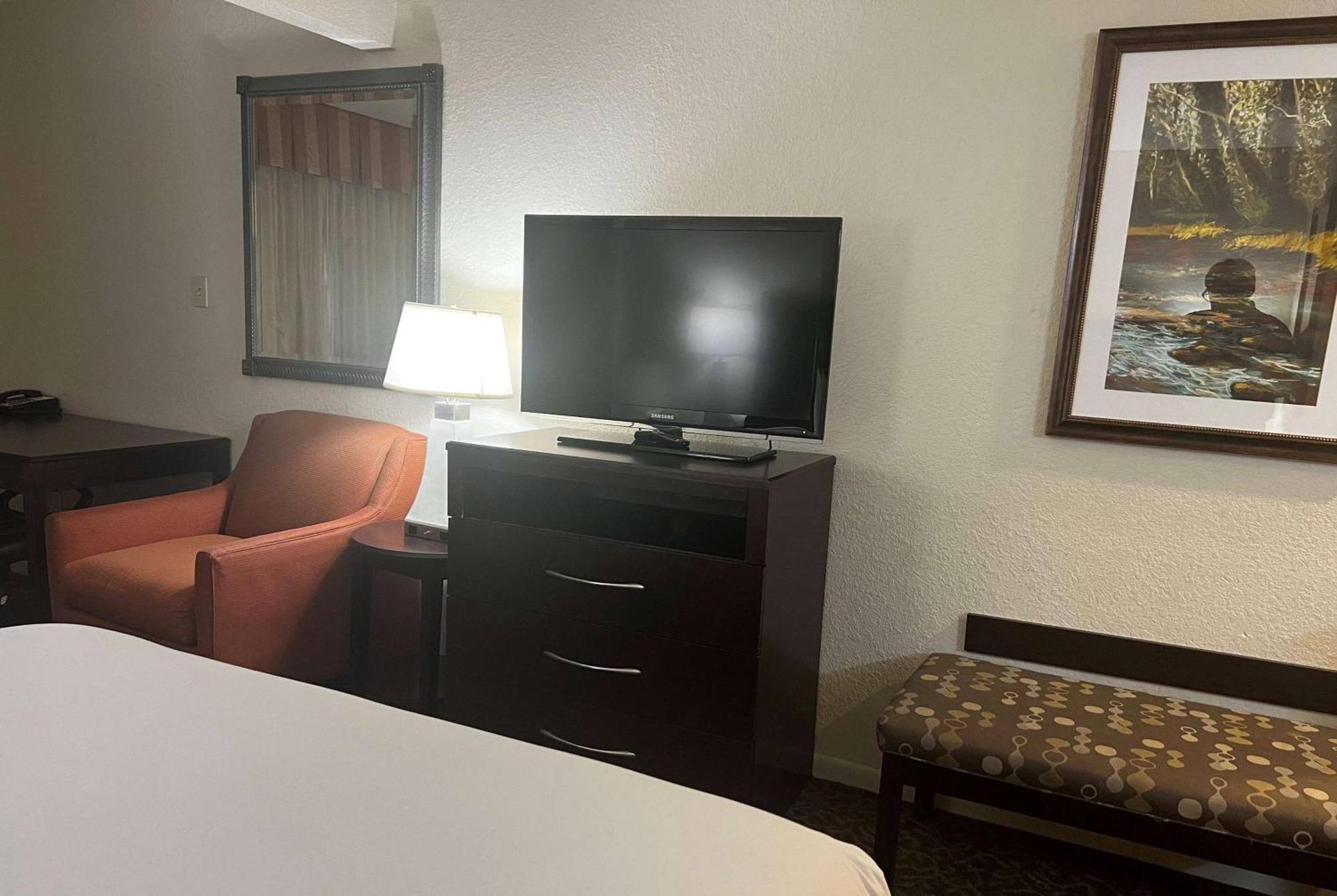 Hotel Baymont By Wyndham Houston/westchase Houston