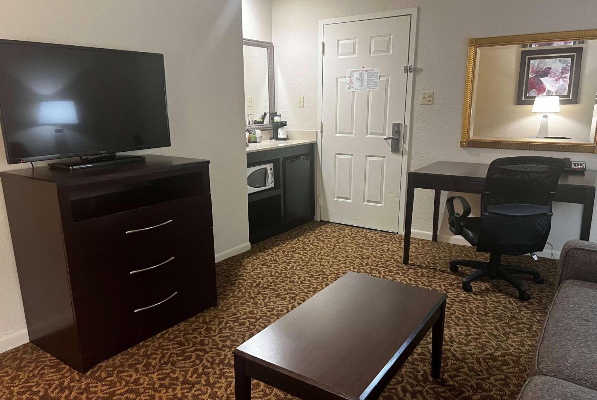 Baymont By Wyndham Houston/westchase 3* Houston