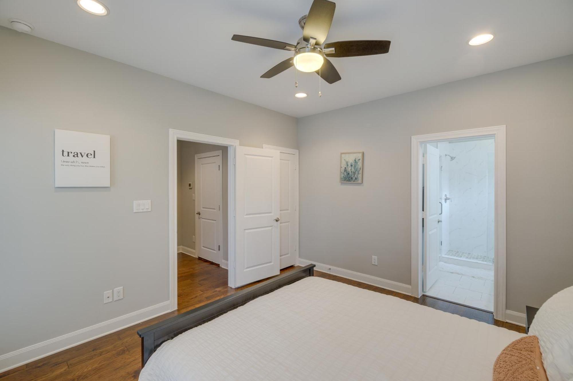 Spacious Townhome About 5 Mi To Downtown! Houston
