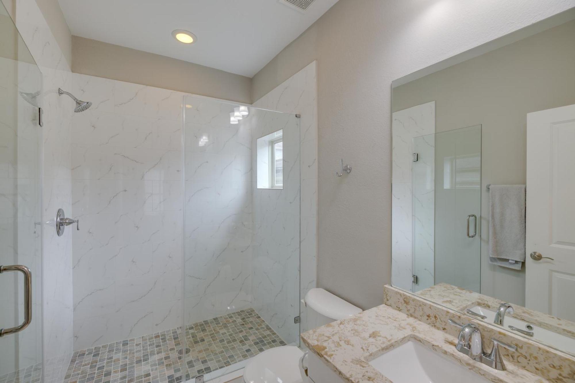 Spacious Townhome About 5 Mi To Downtown! * Houston