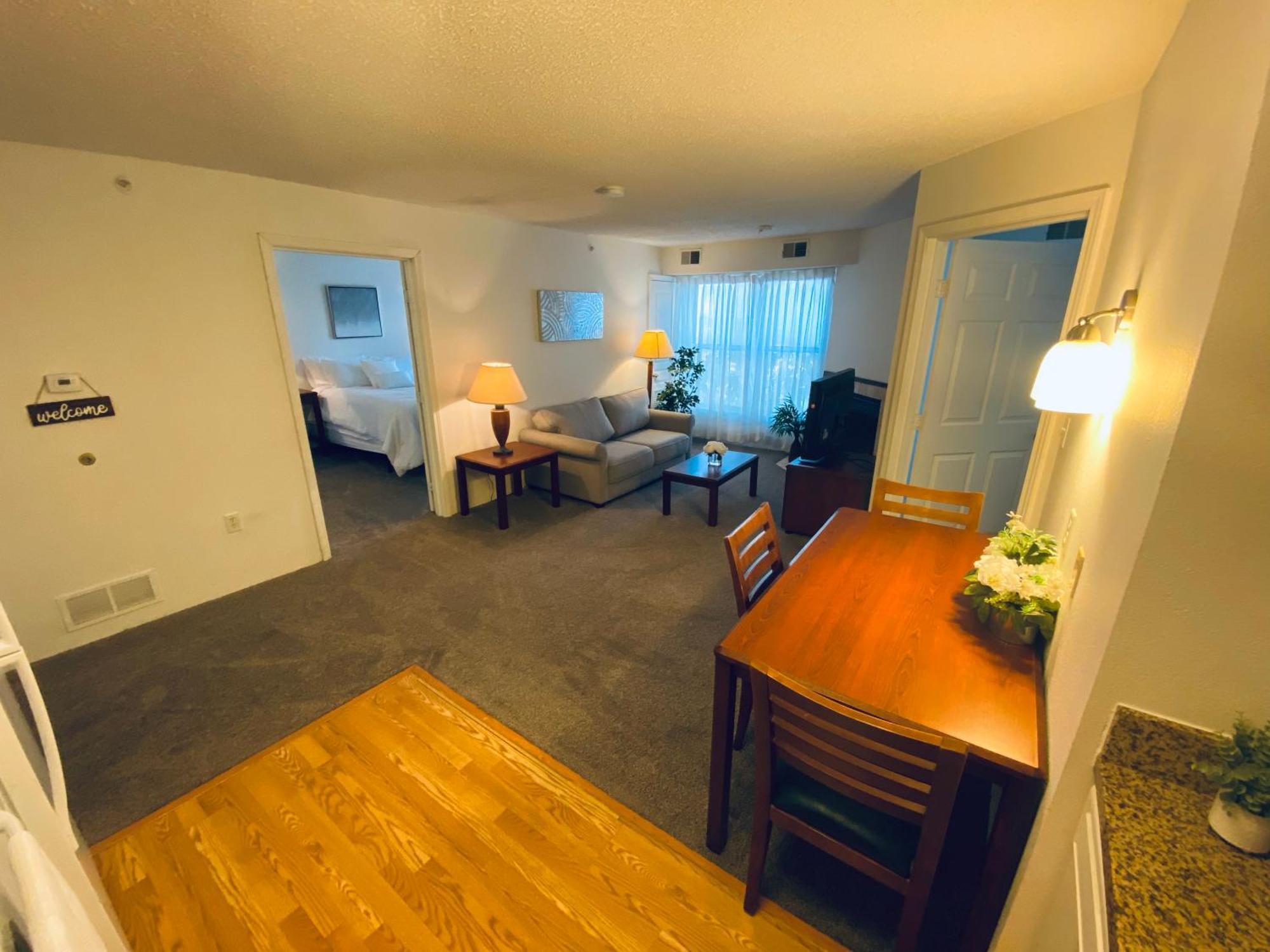The Holistic Escape W/fast Wifi & Free Parking * Houston