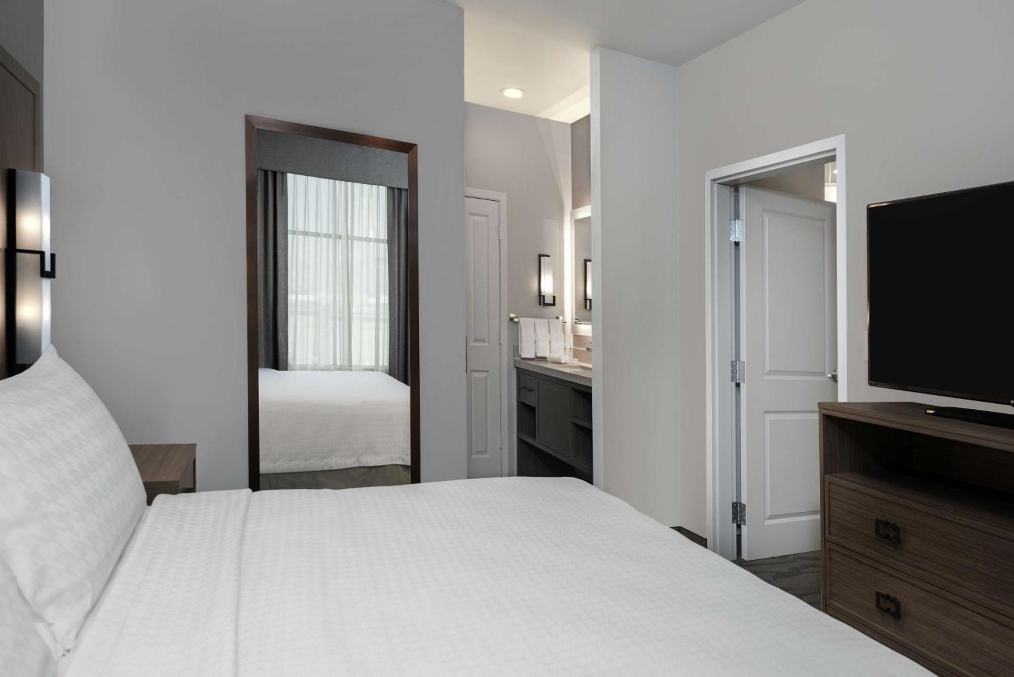 Hotel Homewood By Hilton Memorial Houston