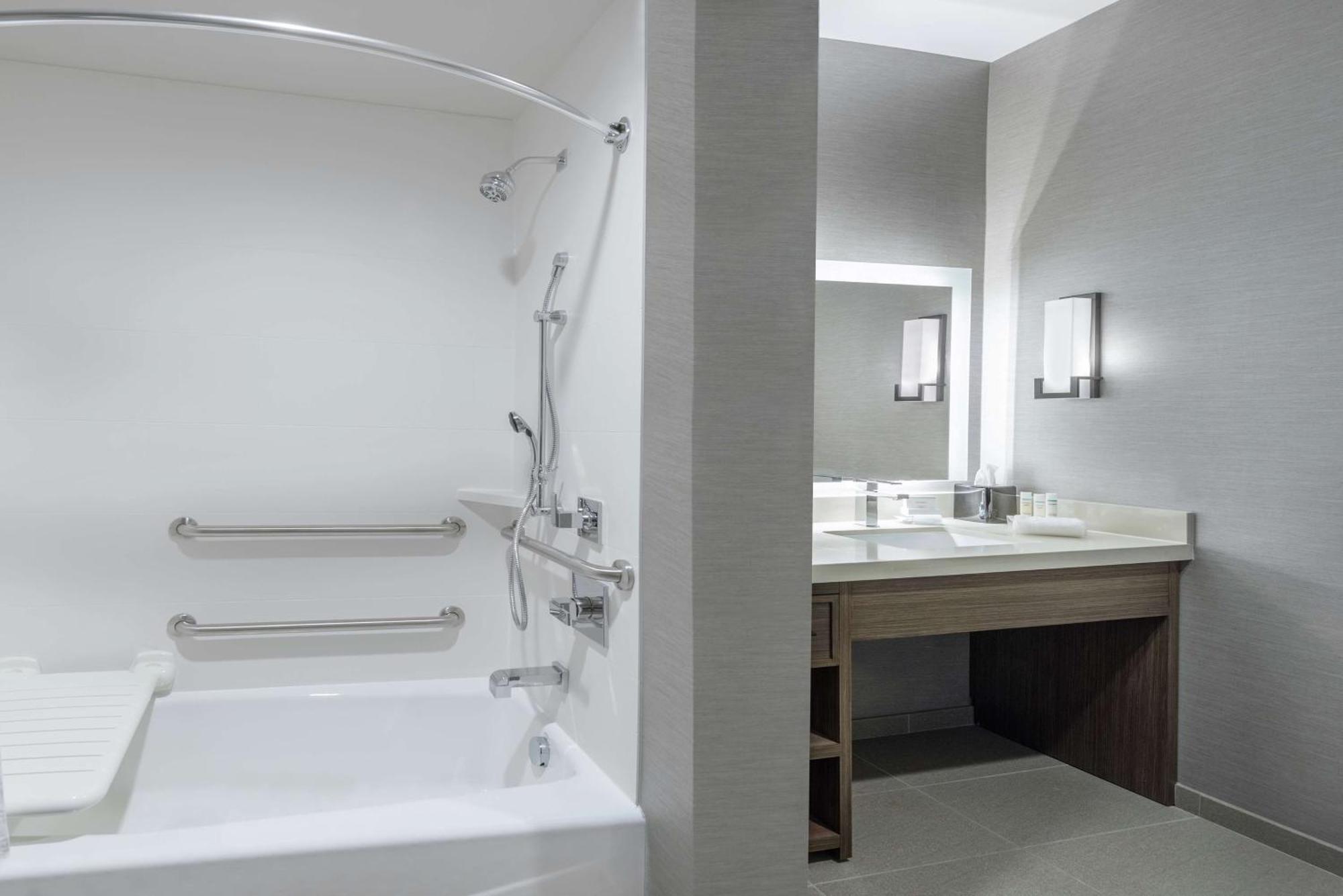 Hotel Homewood By Hilton Memorial Houston