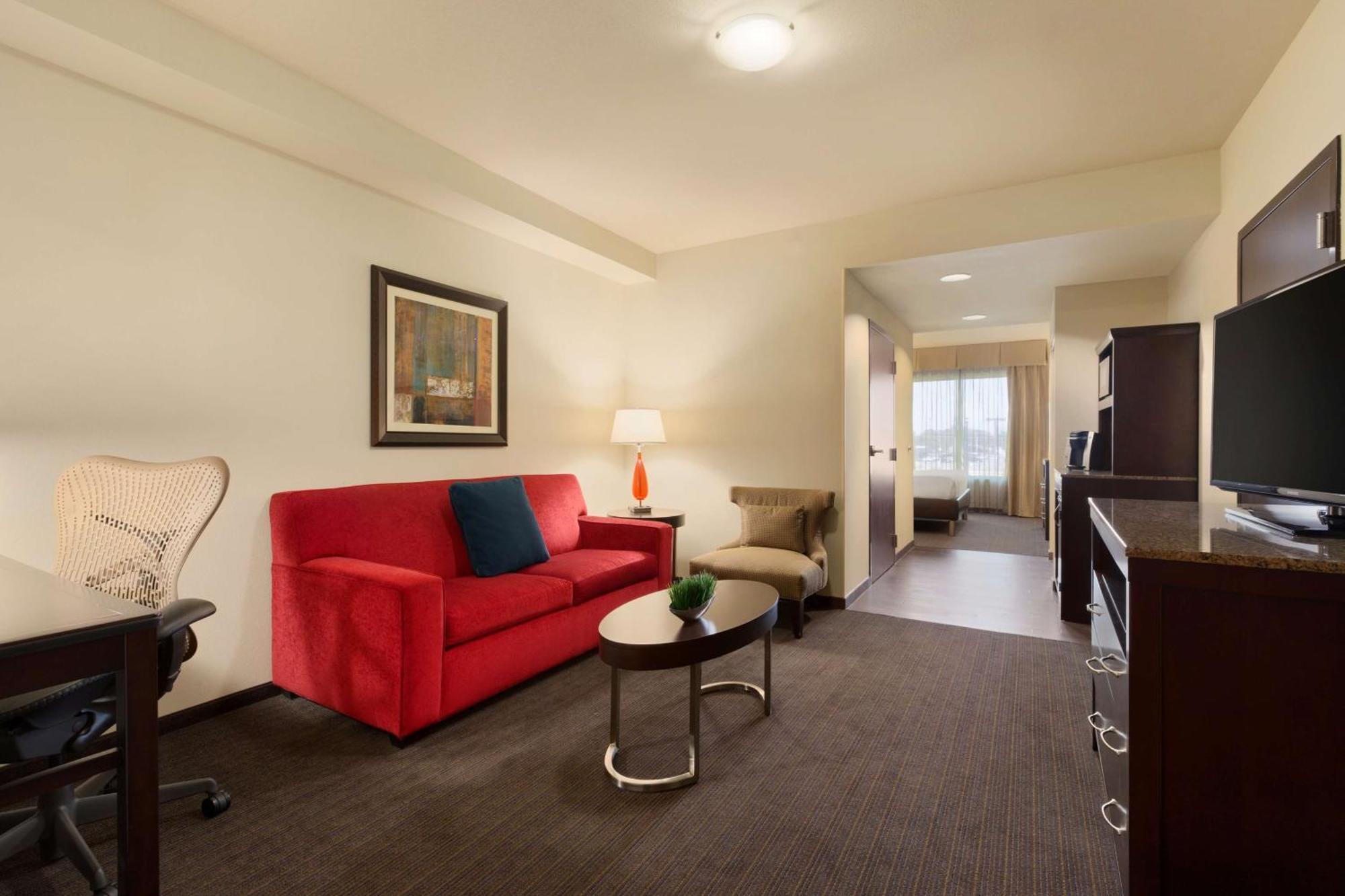 Hilton Garden Houston Nw America Plaza Hotel 3*