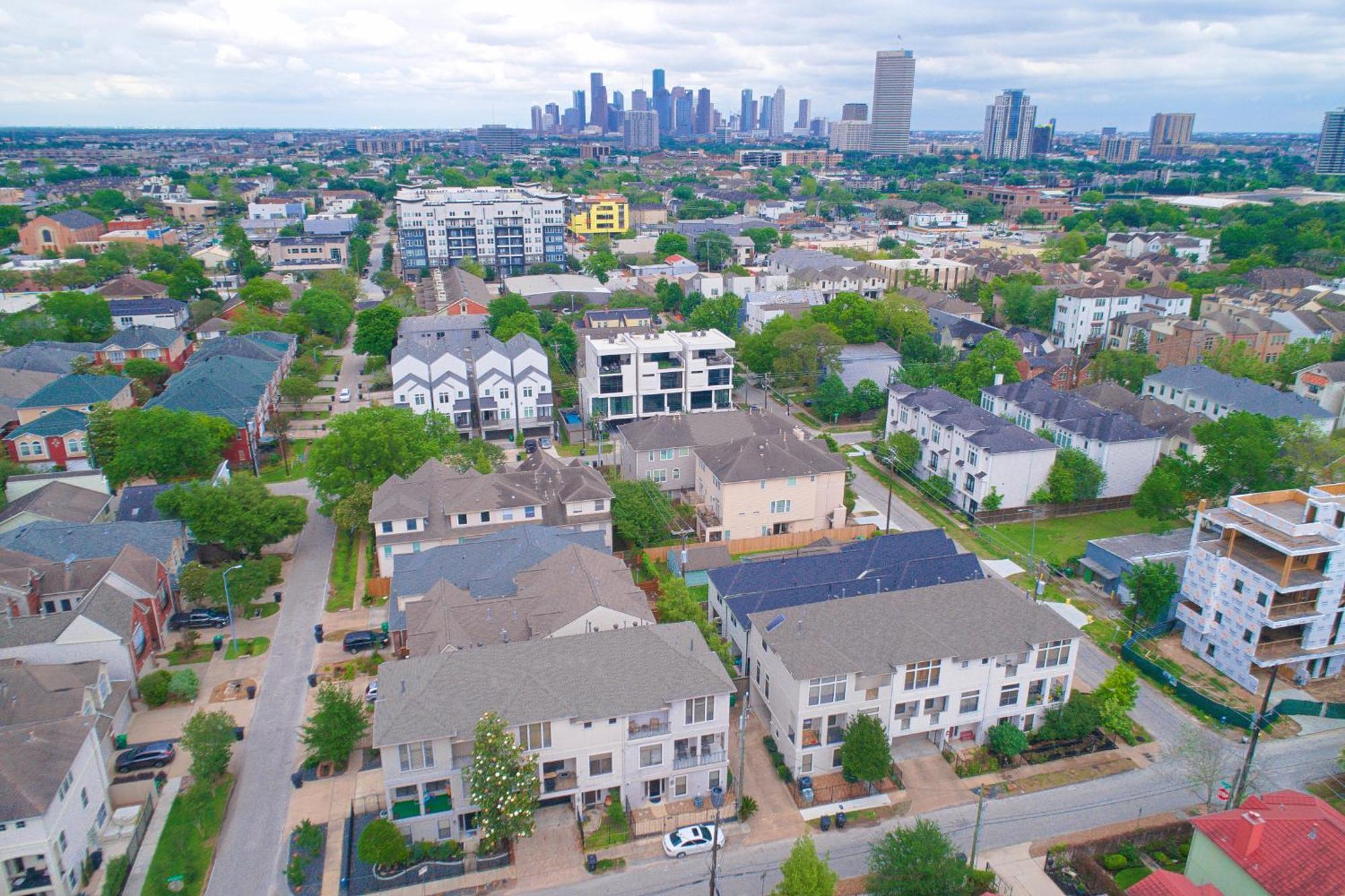 Holiday home 3br 3ba Upscale Luxury In The Heights
