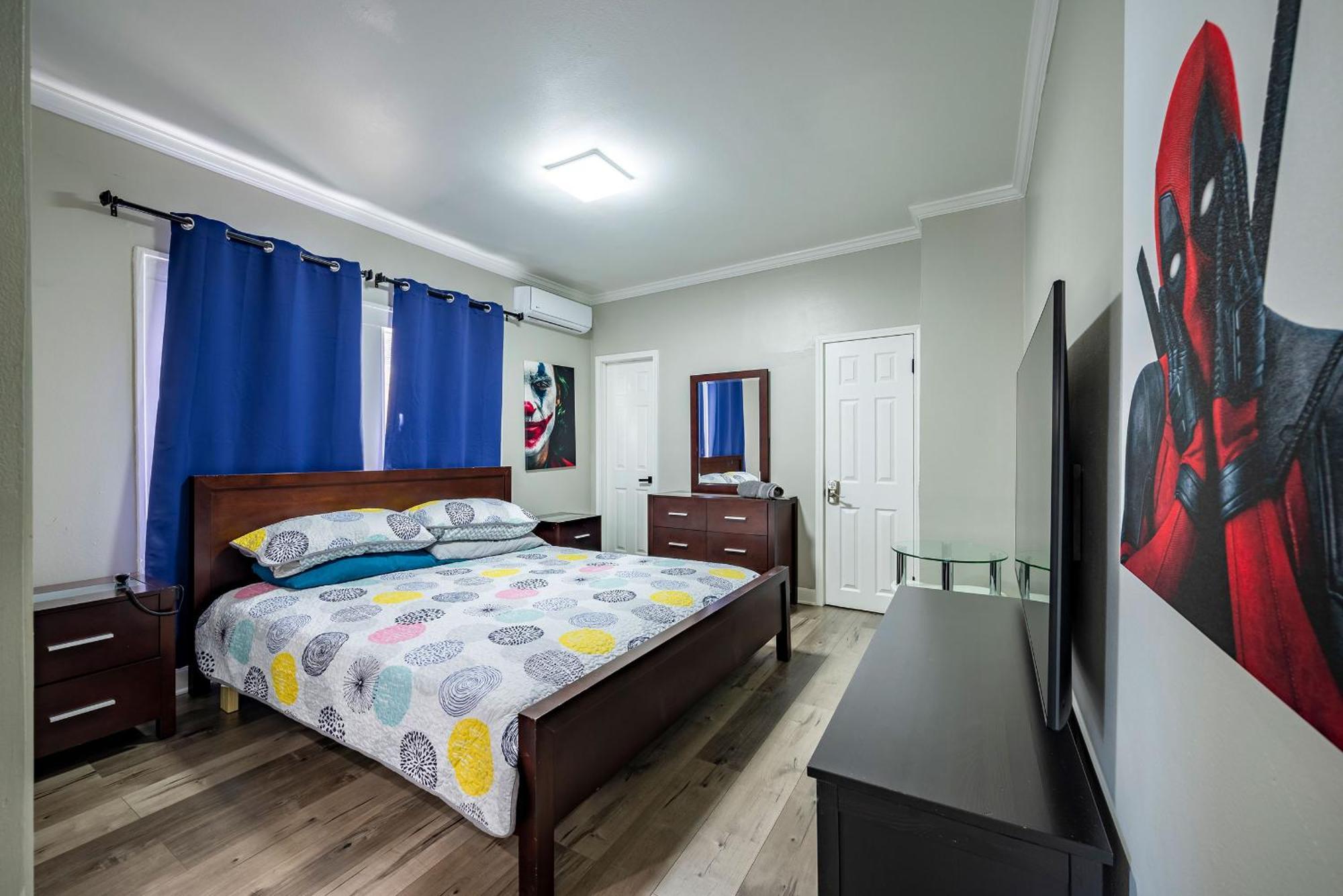 New 7 Bedroom Sleep 22 Ev/pet/free Parking