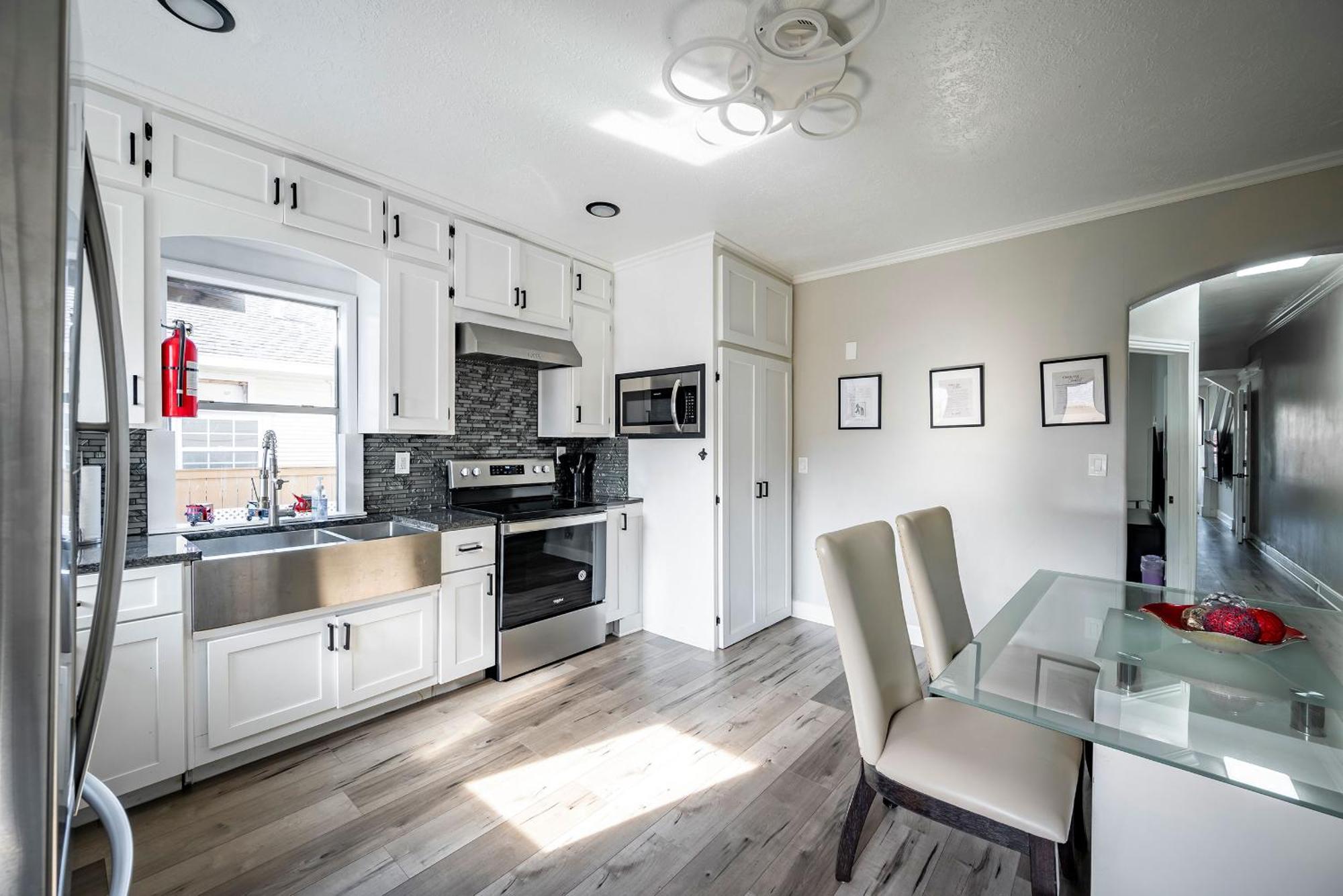 Holiday home New 7 Bedroom Sleep 22 Ev/pet/free Parking