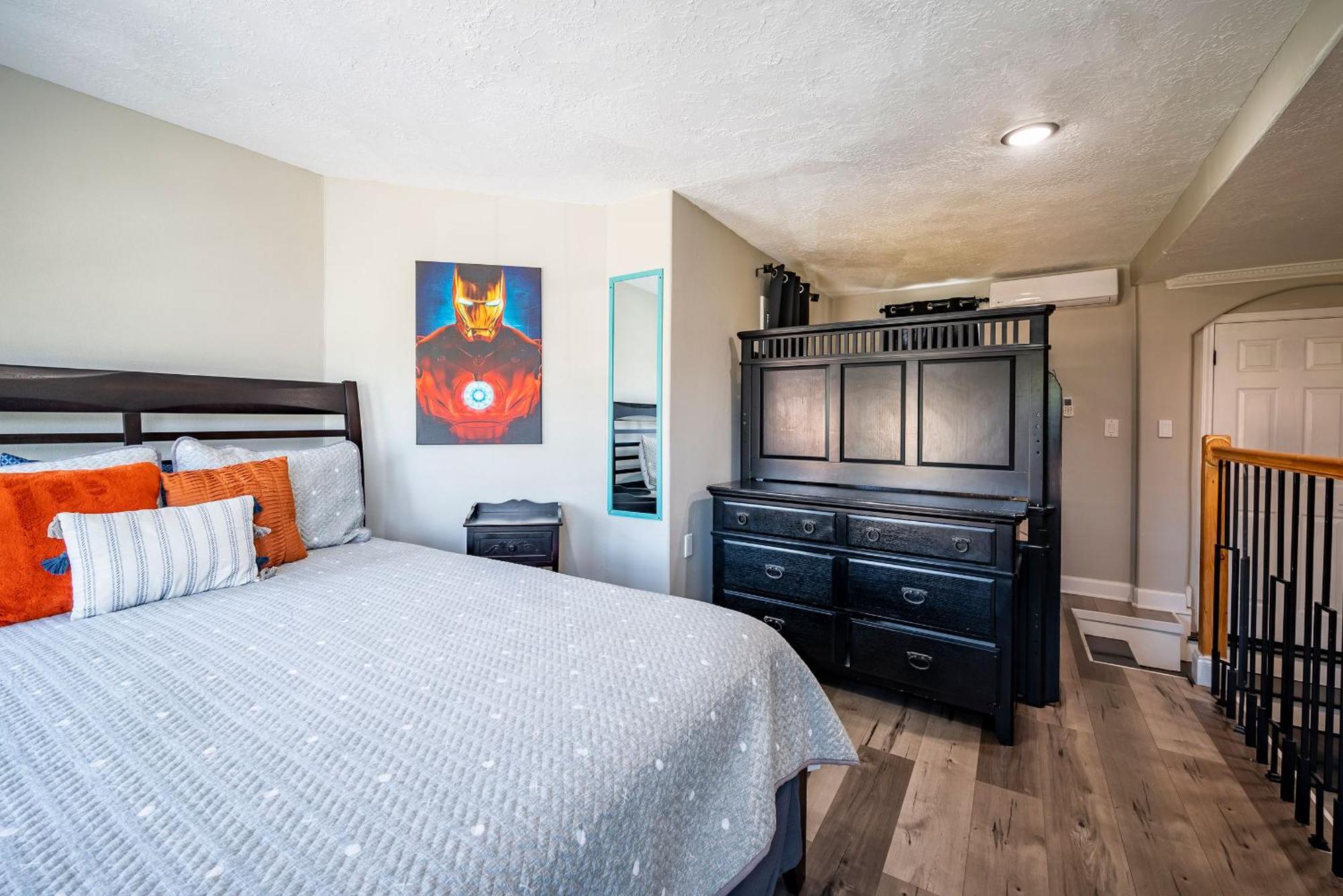 New 7 Bedroom Sleep 22 Ev/pet/free Parking Houston