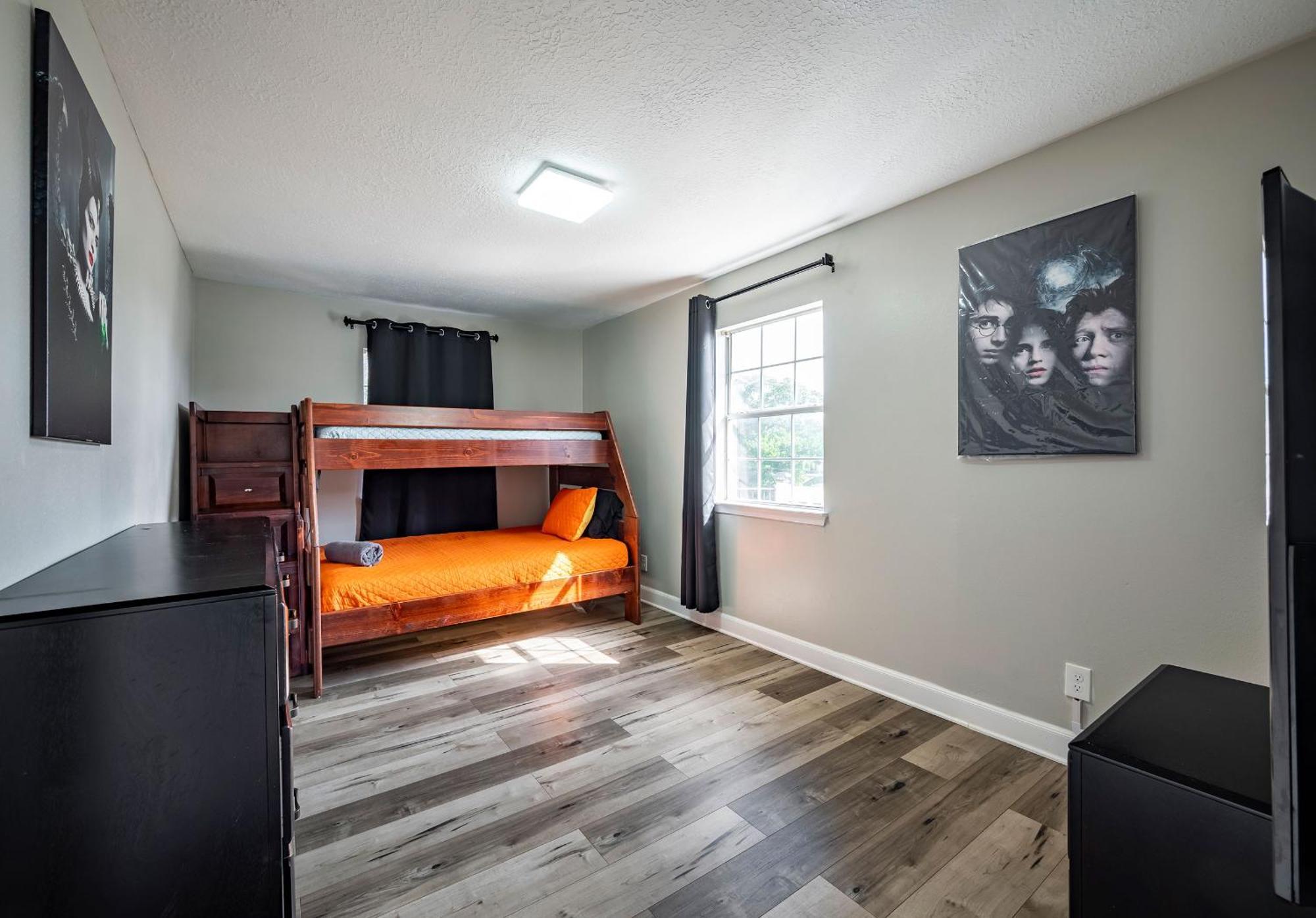 5br Sleeps 16 Downtown/pet Friendly/ev Charger Holiday home Houston