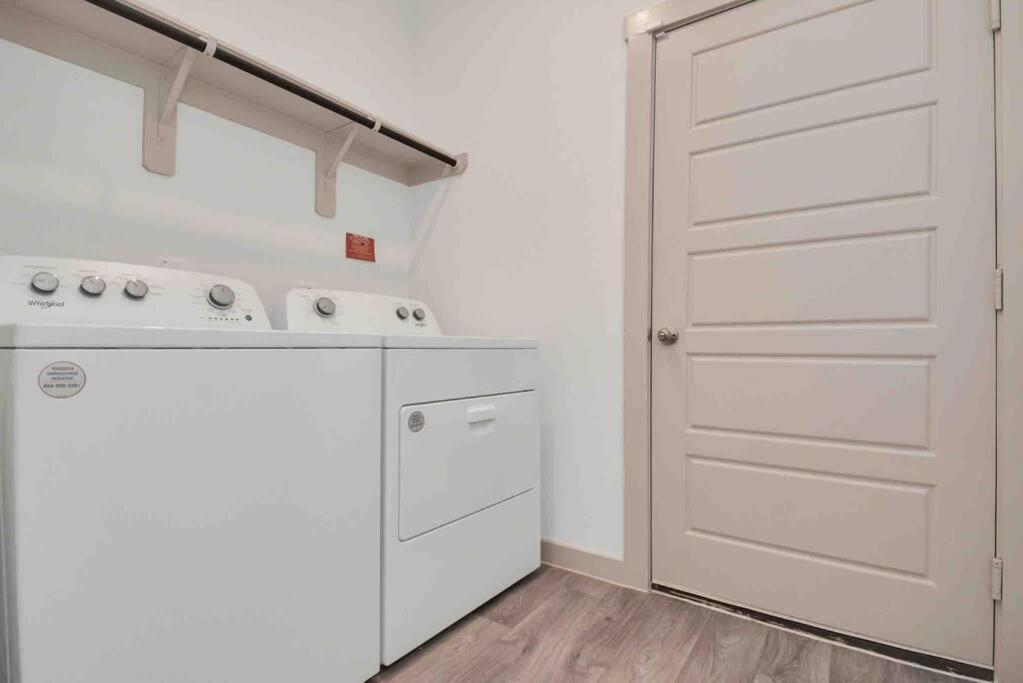 4bedroom Escape - Near Med Center With Backyard Houston