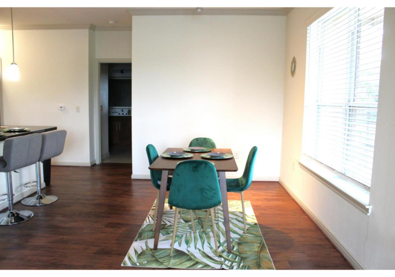 The Jasmine Garden Apt - Poolview