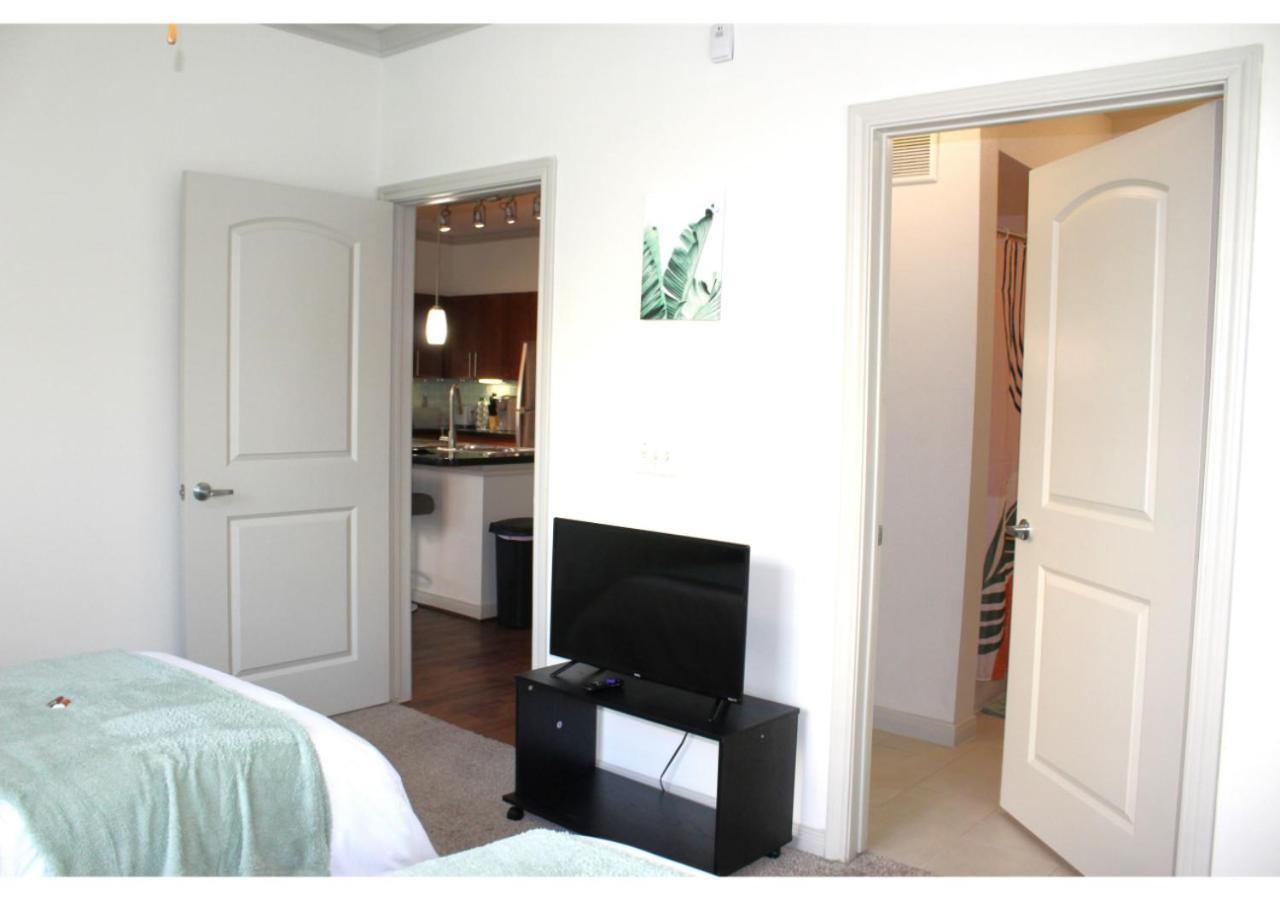 The Jasmine Garden Apt - Poolview * Houston