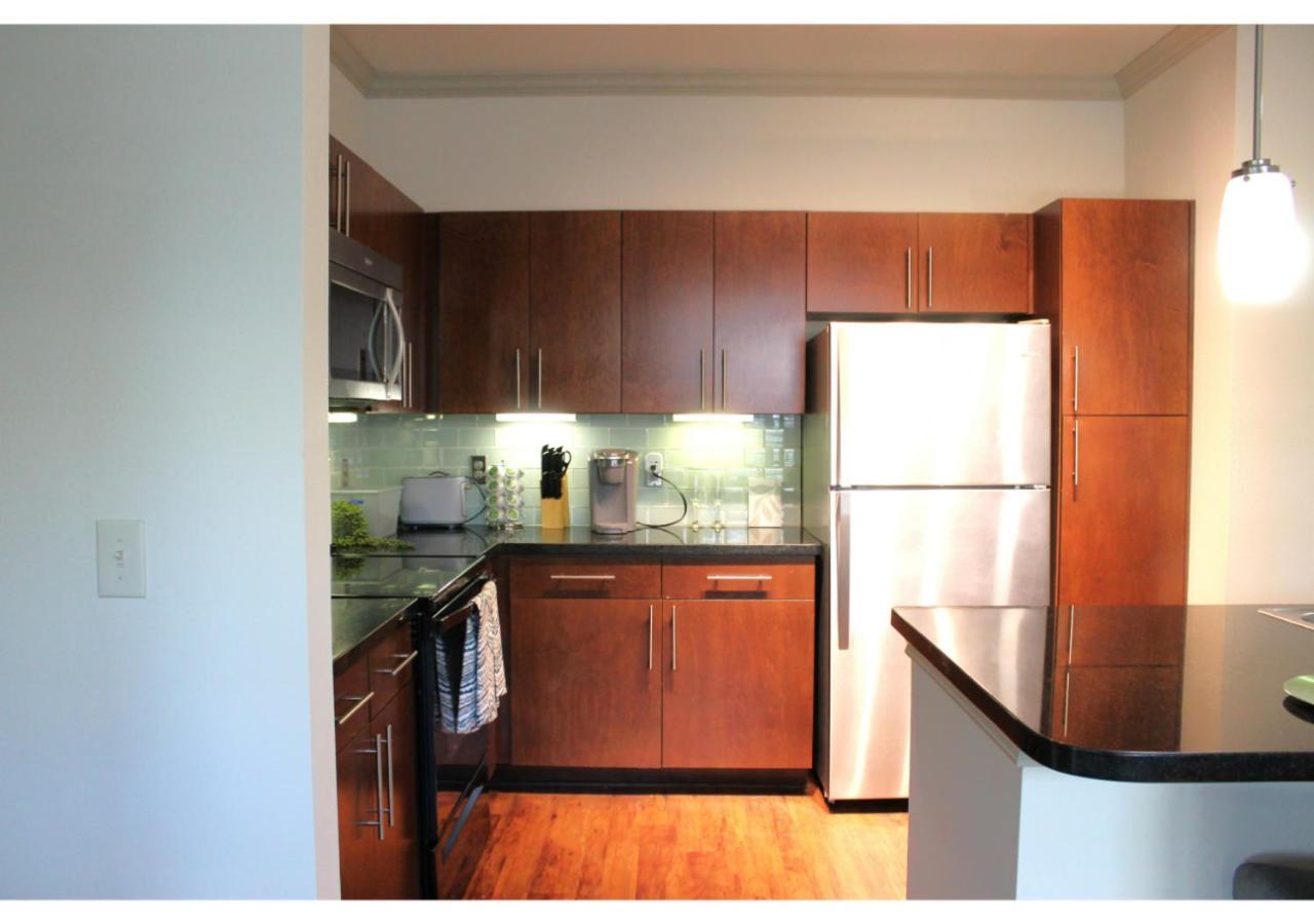 The Jasmine Garden Apt - Poolview *