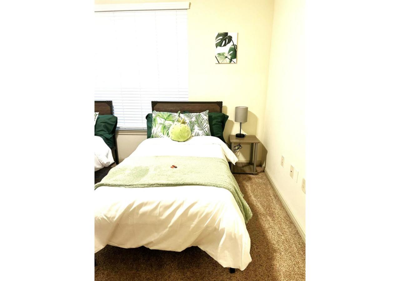 The Jasmine Garden Apt - Poolview Apartment *