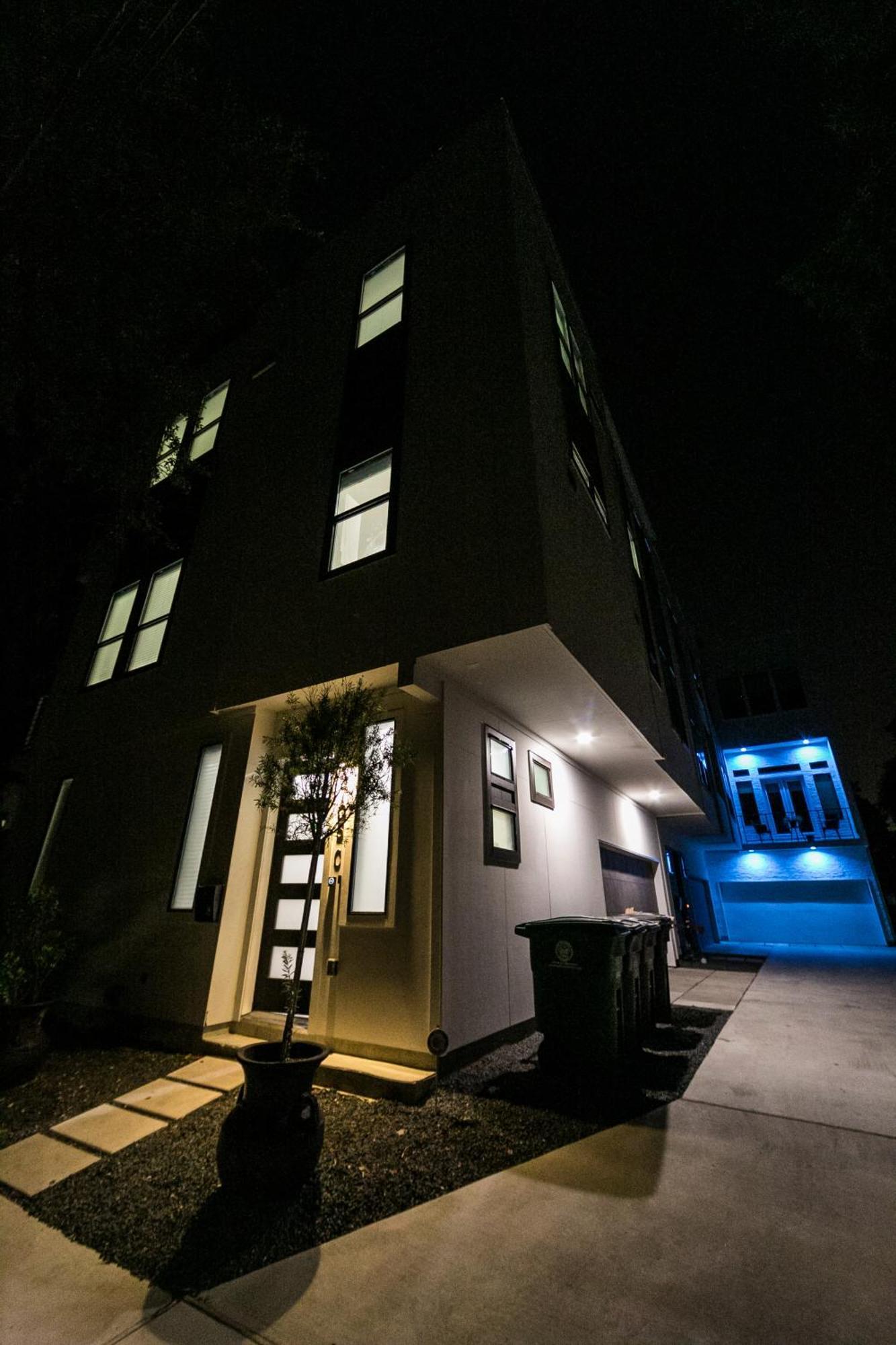 Guest house Montrose By Dunyha 3*