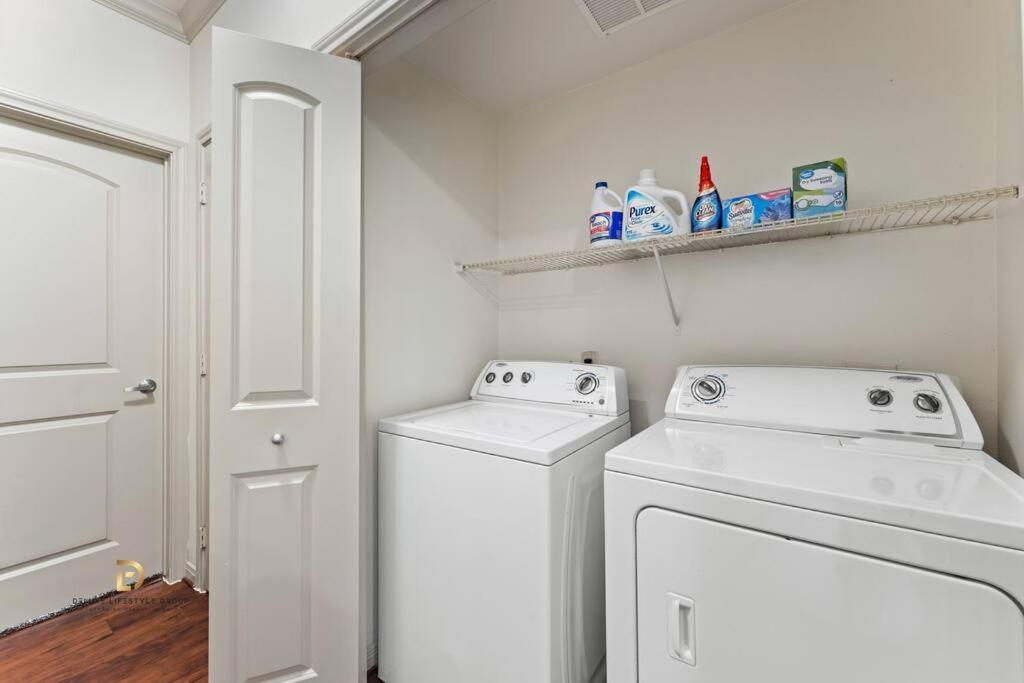 Apartment Med Center Modern Queen With Free Parking