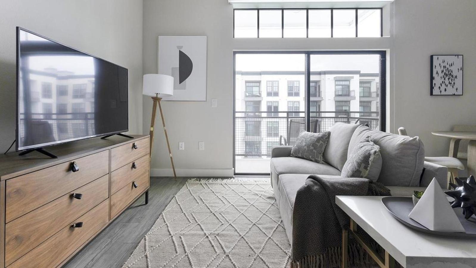 Apartment Landing - Modern With Amazing Amenities Houston