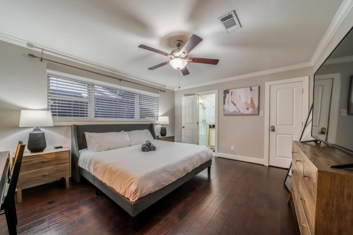 Gorgeous And Cozy W A Private Pool Houston