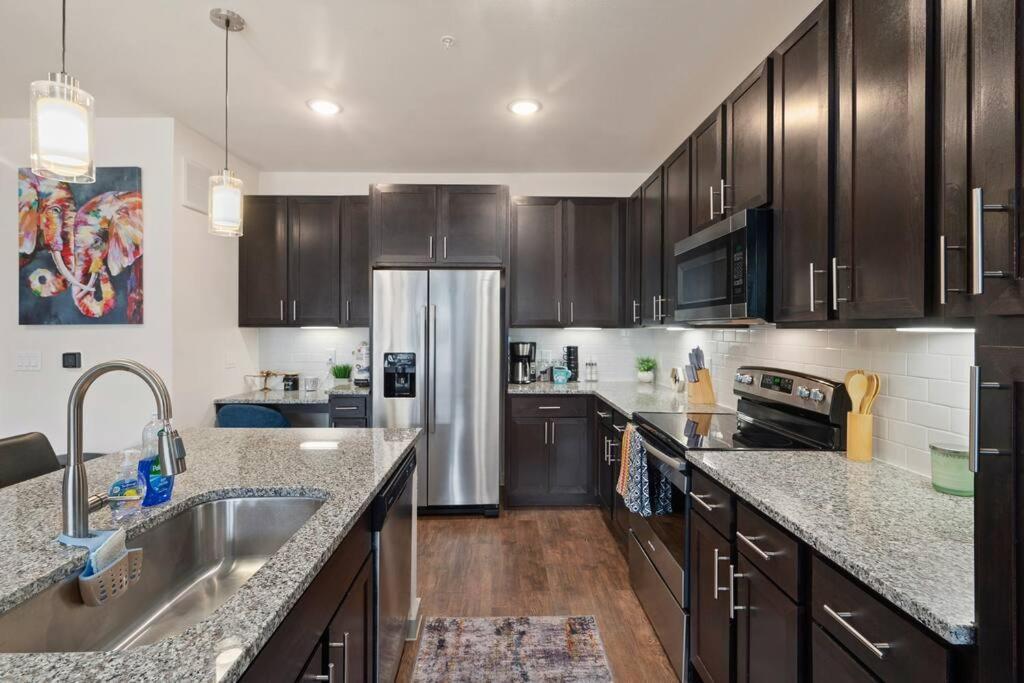 Serene Pool View And Comfort 1.5 Mi To Nrg Stadium * Houston