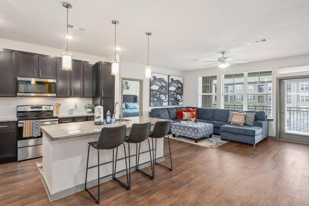 Serene Pool View And Comfort 1.5 Mi To Nrg Stadium * Houston