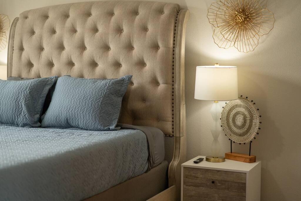 Serene Pool View And Comfort 1.5 Mi To Nrg Stadium Apartment Houston