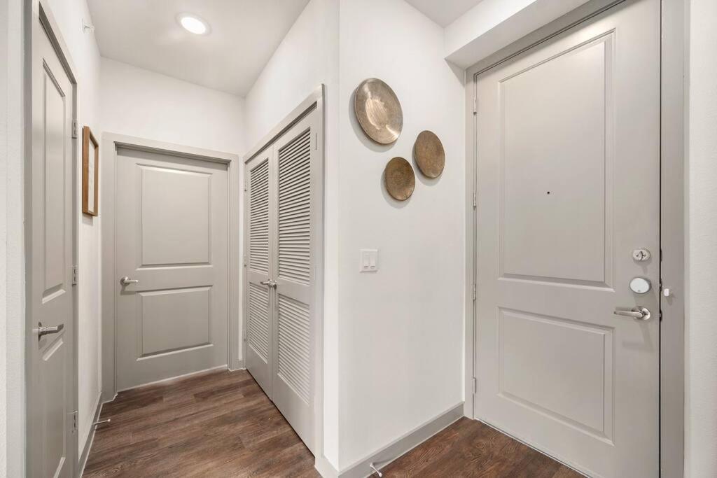 Serene Pool View And Comfort 1.5 Mi To Nrg Stadium *