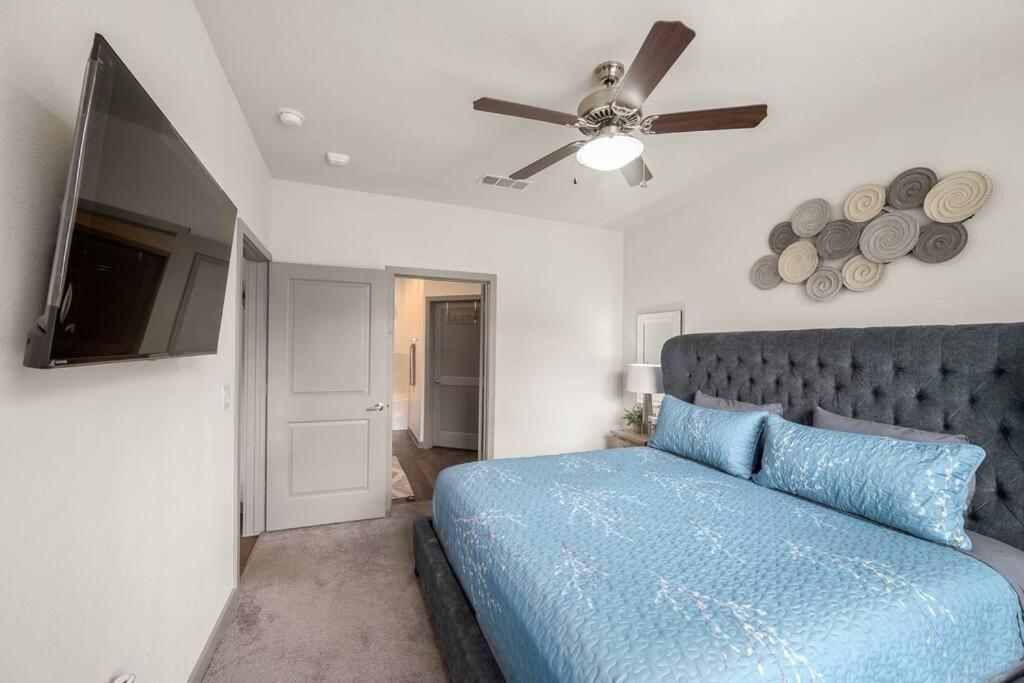 Serene Pool View And Comfort 1.5 Mi To Nrg Stadium Apartment