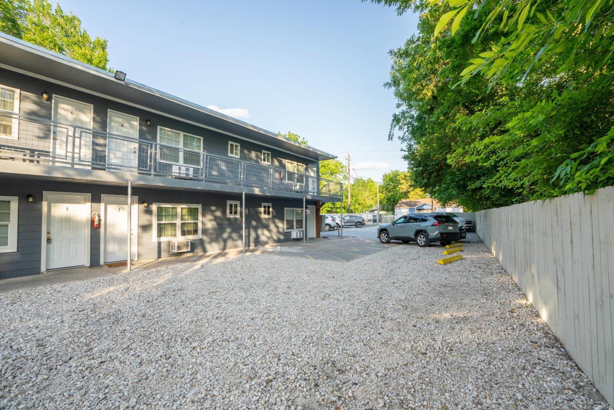 Apartment Htx Spacious Apt I Parking I Near Dtown I Nrg *