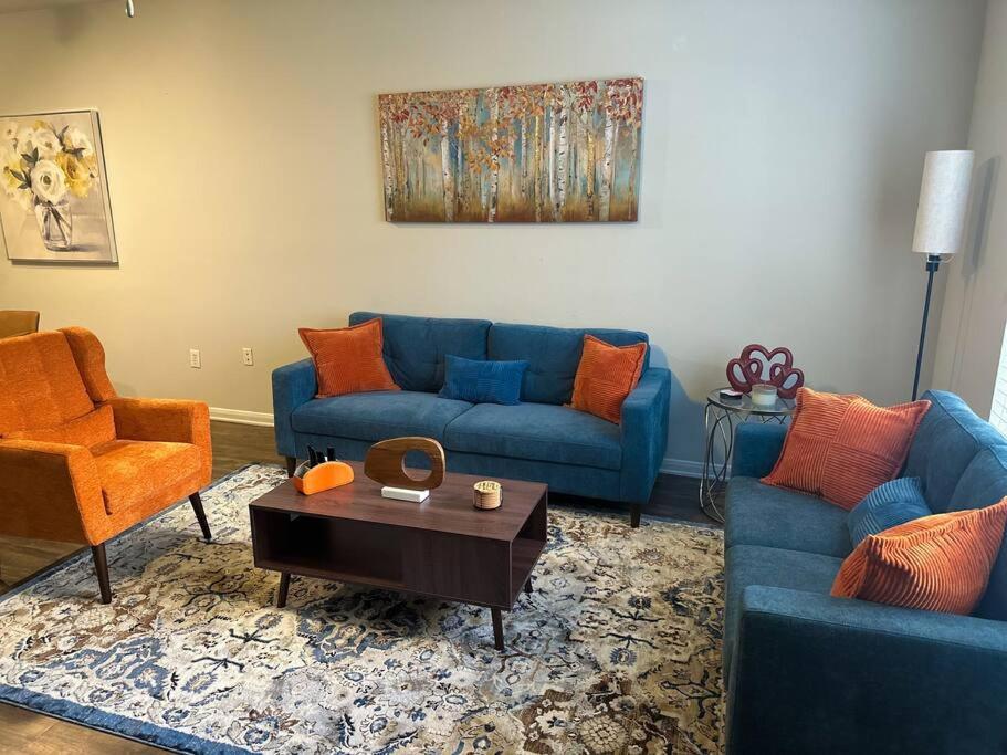 Devine Livings At Hermann Park Apartment