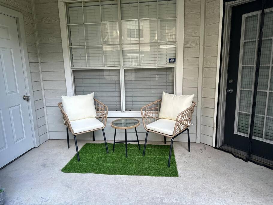 Devine Livings At Hermann Park Apartment Houston