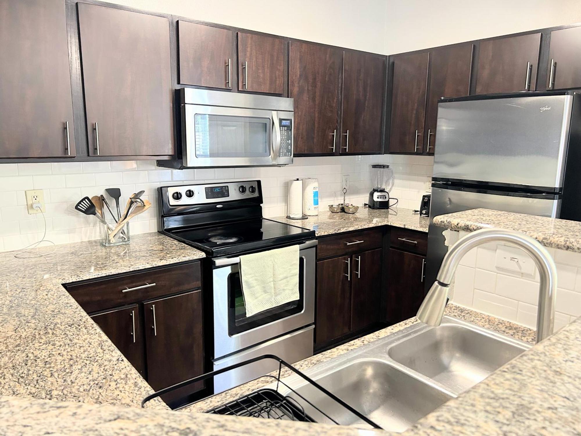 Hidden Gem At Med Center 2br & 2ba