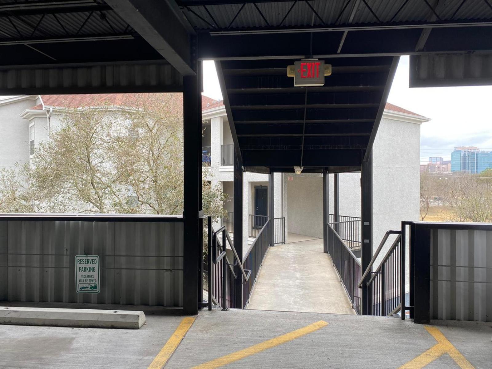 Apartment Hidden Gem At Med Center 2br & 2ba Houston
